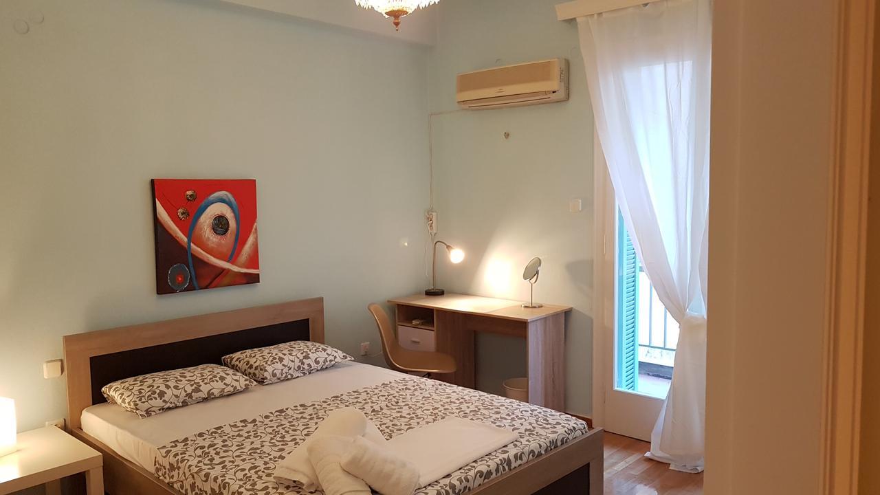 Menta Errathens Apartment - Athens Center, 5 Bd, 2 Bath Екстер'єр фото
