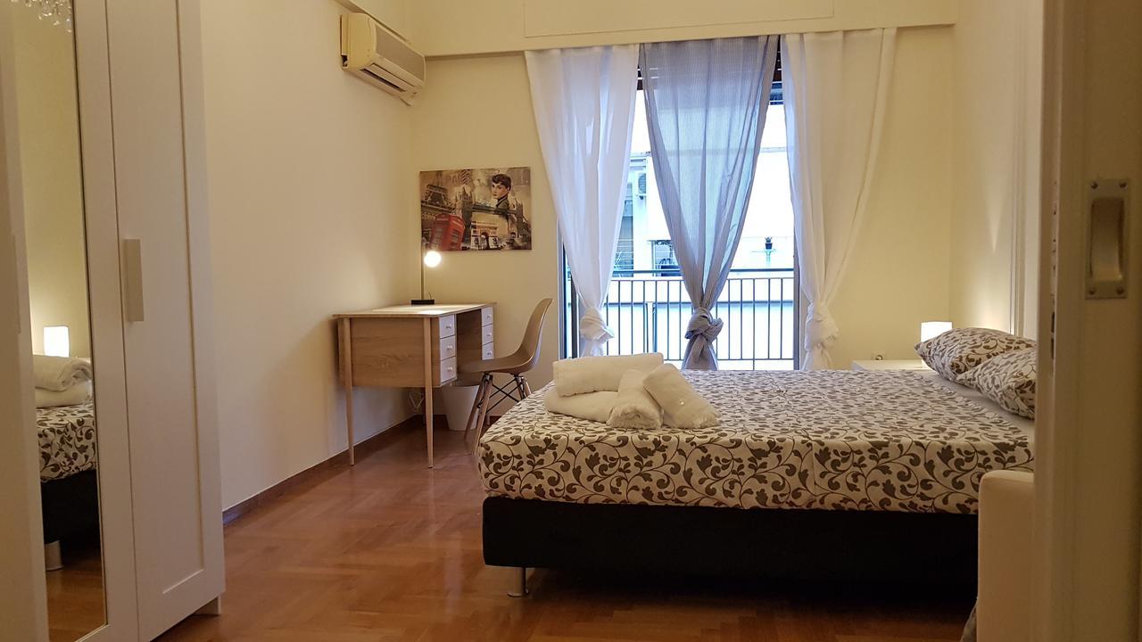 Menta Errathens Apartment - Athens Center, 5 Bd, 2 Bath Екстер'єр фото